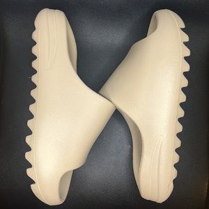 Yeezy “Pure” Slides Mens Size 8